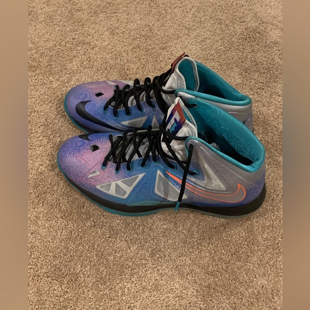 Lebron X Pure Platinum size Men’s 13.5 Rare Size No box